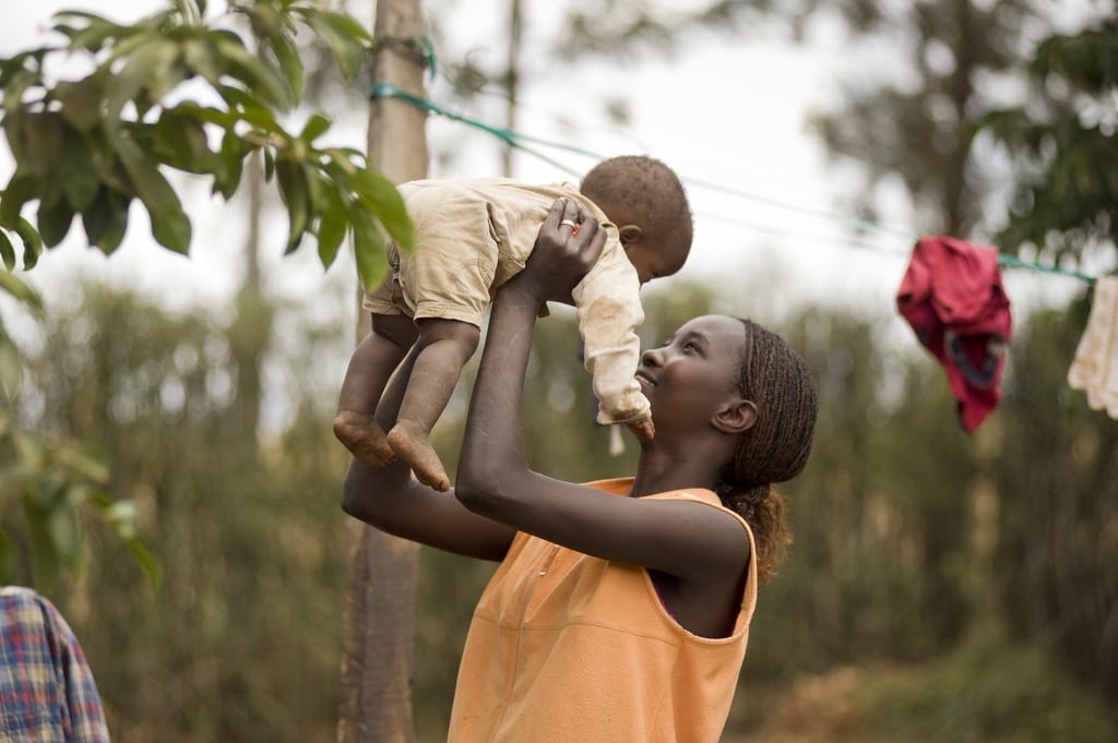 A mother and child in Mwea Village, Kenya.