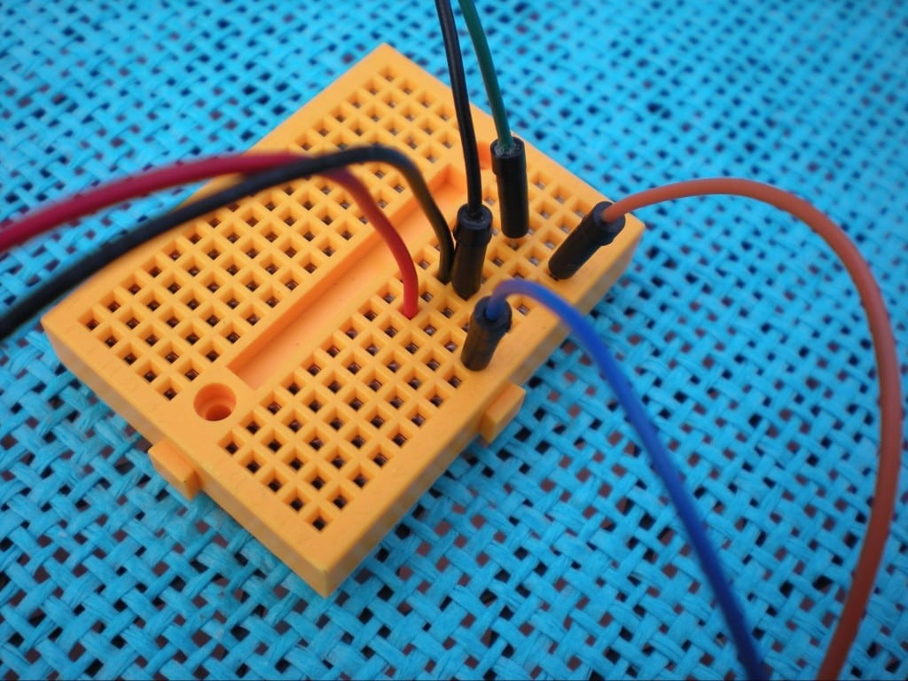 powered USB charger for your phone Circuit Diagram